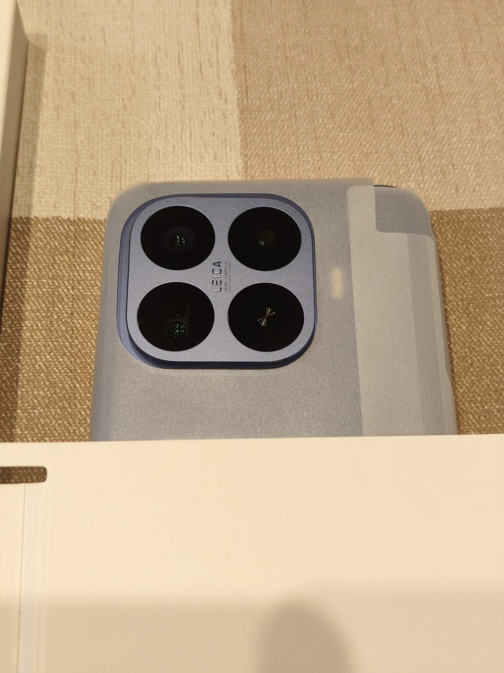 Xiaomi 17T Pro のカメラ部分の接写。レンズの出っ張りが大きい